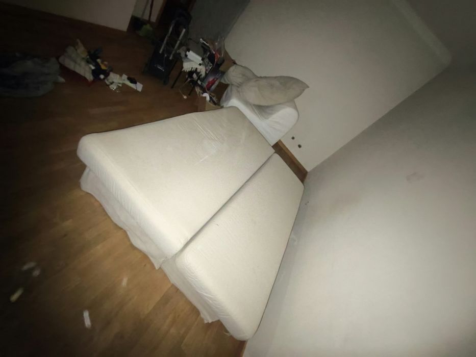 Sofá cama com arrumação