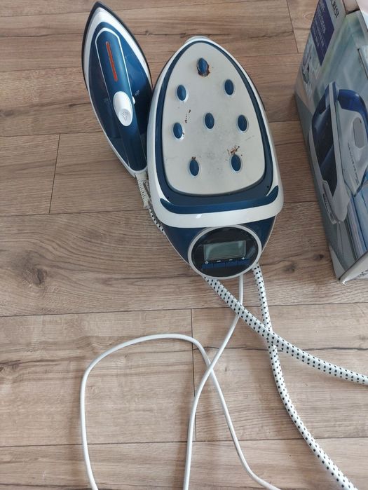 Żelazko parowe ze stacją do prasowania parą poziom pion stacją bazową