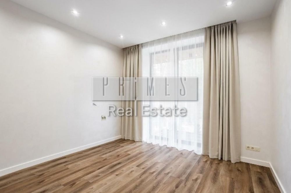 Продаж будинку Лісники, новий ремонт. Газ. Стіни-цегла.