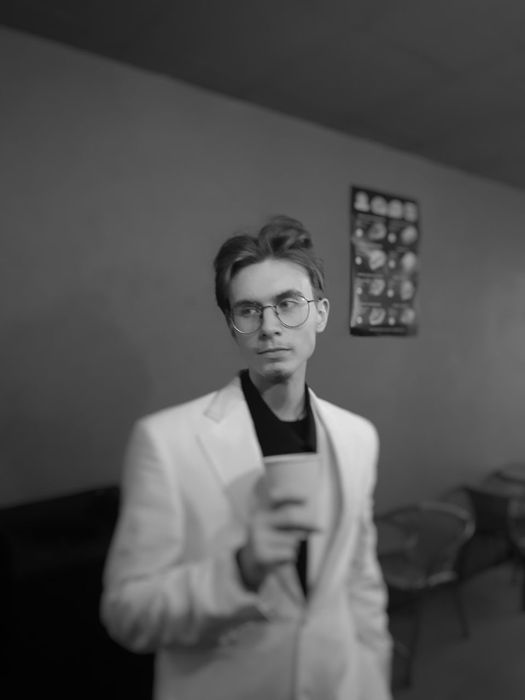 Викладач з гітари, легко навчу грати !