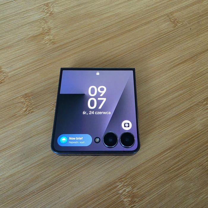 Smartfon Samsung Galaxy Z Flip7 12/256GB