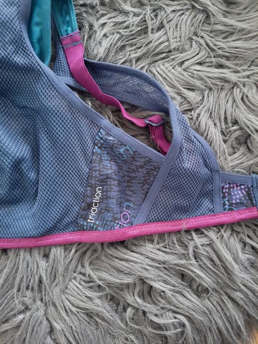 Nowy biustonosz Triaction by Triumph Magic Motion Pro MW r. 70 C