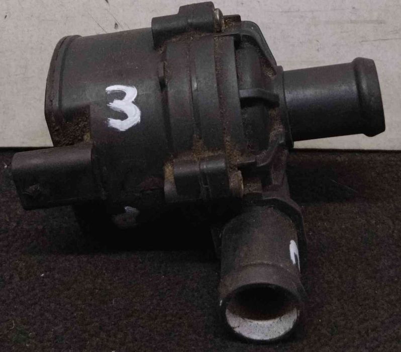Bomba Água Adicional 2Q0965567A - SKODA OCTAVIA IV