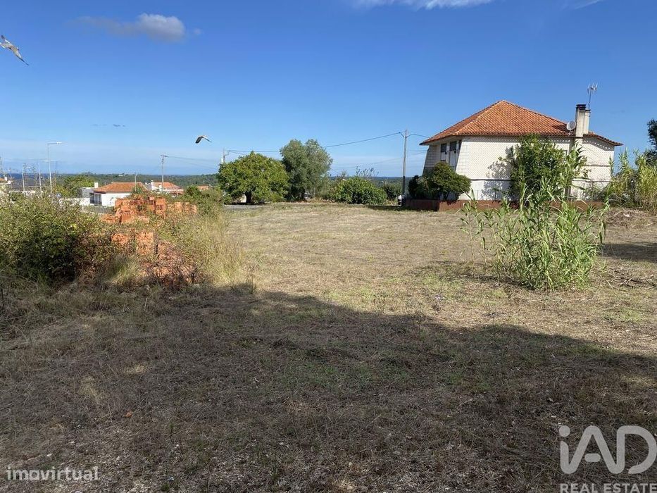 Terreno em Arrabal de 1687,00 m2