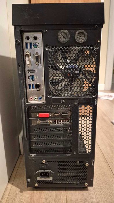 Komputer i7-6700 | 16GB RAM | GTX 970 MSI Gaming | SSD | Win10
