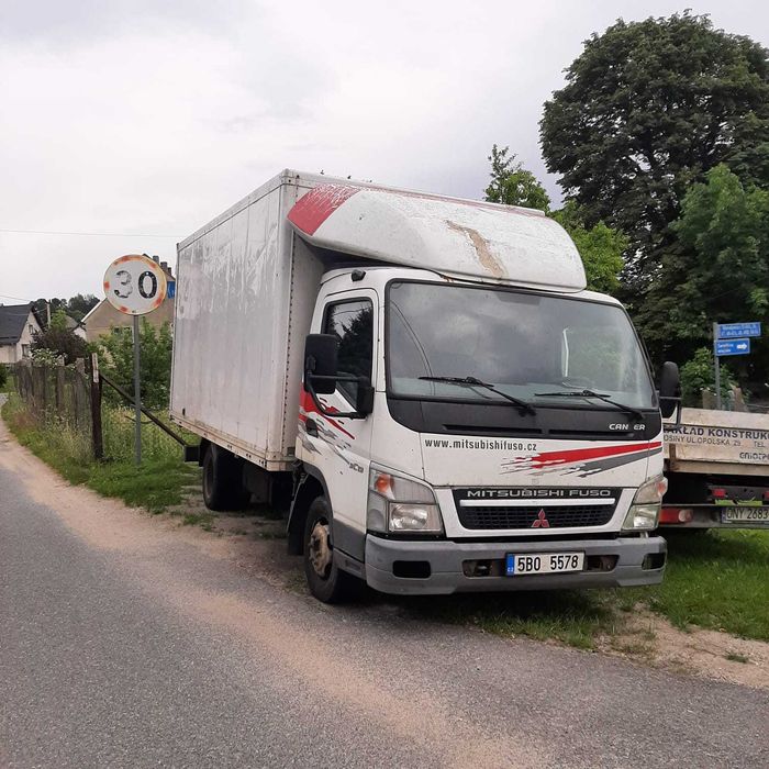 fuso canter 3C13 2006 kontener