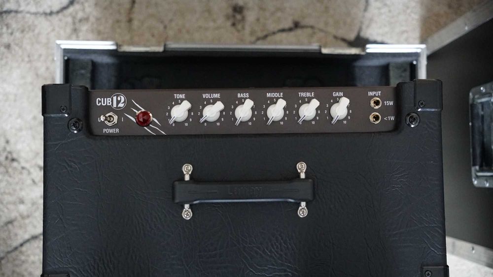 Laney cub 12 lampowy wzmacniacz gitarowy we wzorowym stanie + case.