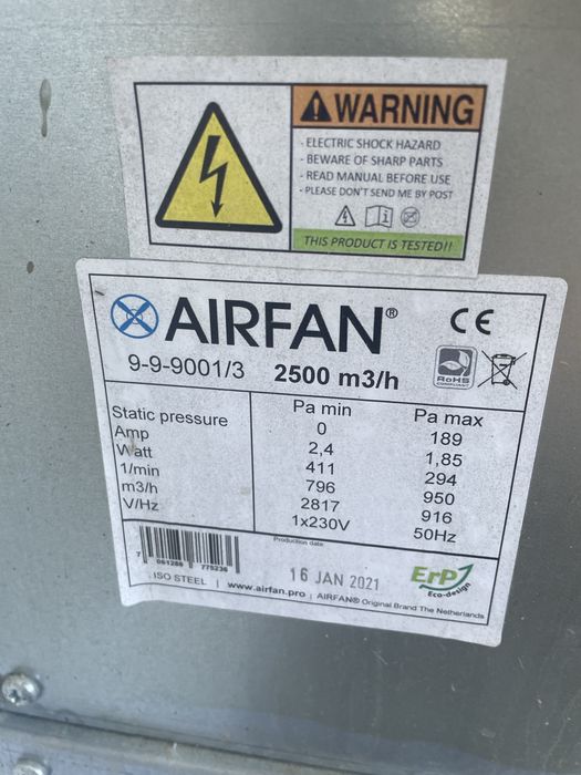 Air extractors, brand new, perfect working order.