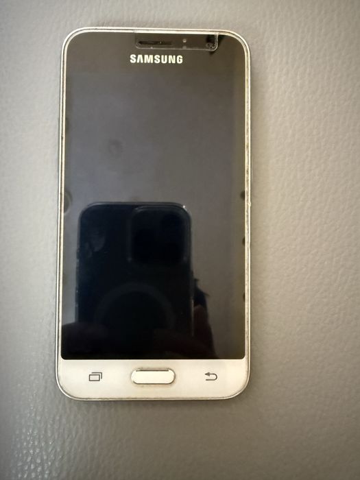 Мобильный телефон Samsung модель SM-J120F/DS