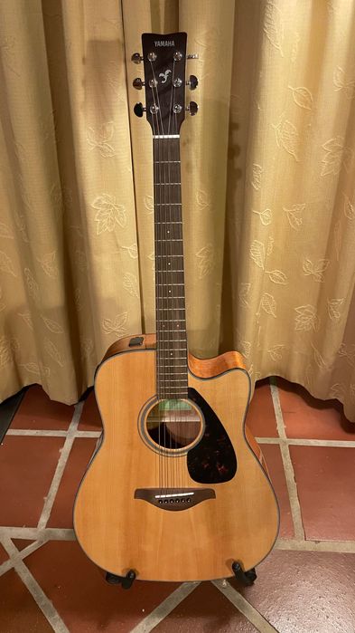 Yamaha FGX800C NT