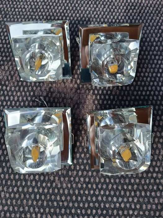 Oprawki sufitowe podtynkowe szklane z żarówkami LED