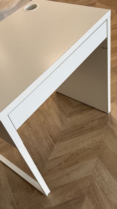 Sprzedam biurko ikea mickey białe