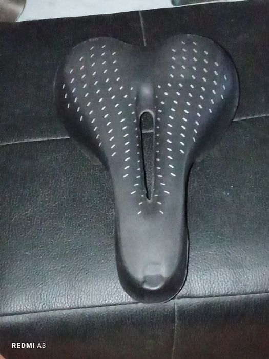 Selim bicicleta em bom estado