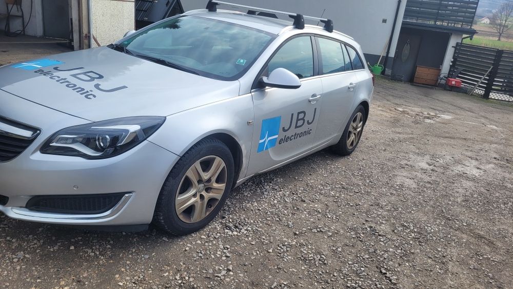 Opel insignia na czesci  1.6 cdti