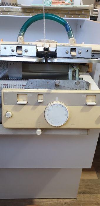 Вязальная машина