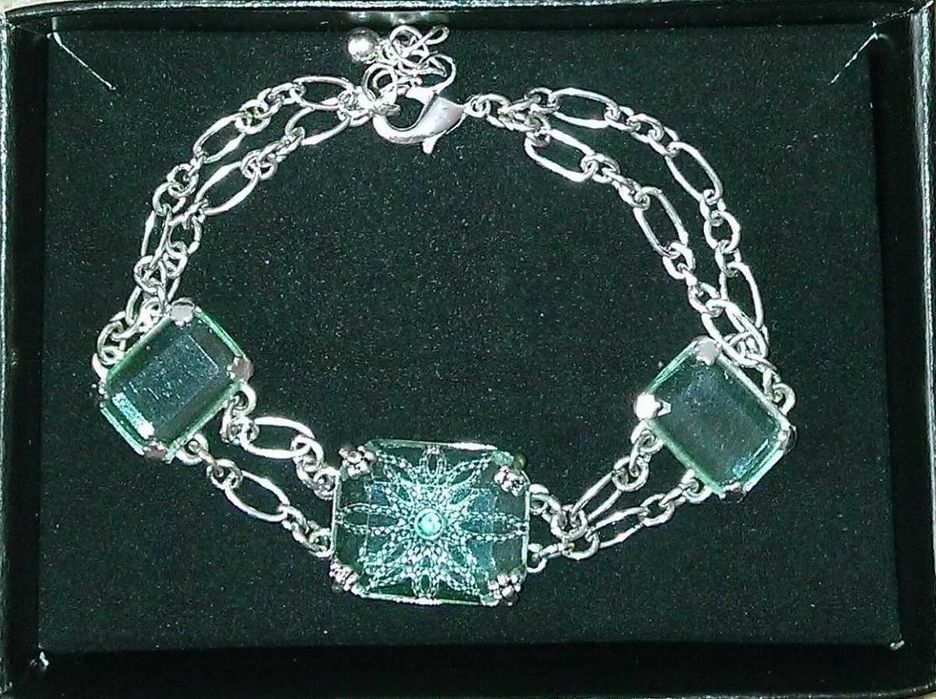 Браслет кружевной "Зазеркалье", Avon. Цвет морской волны.