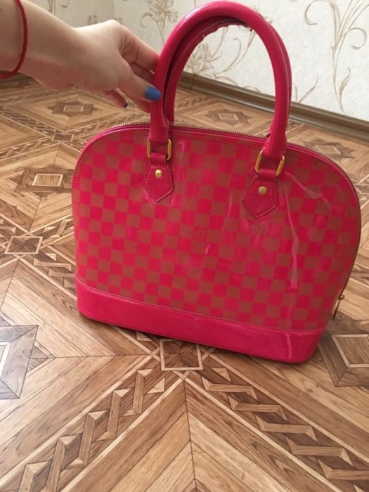 Сумка яркая для лета , люкс Louis Vuitton