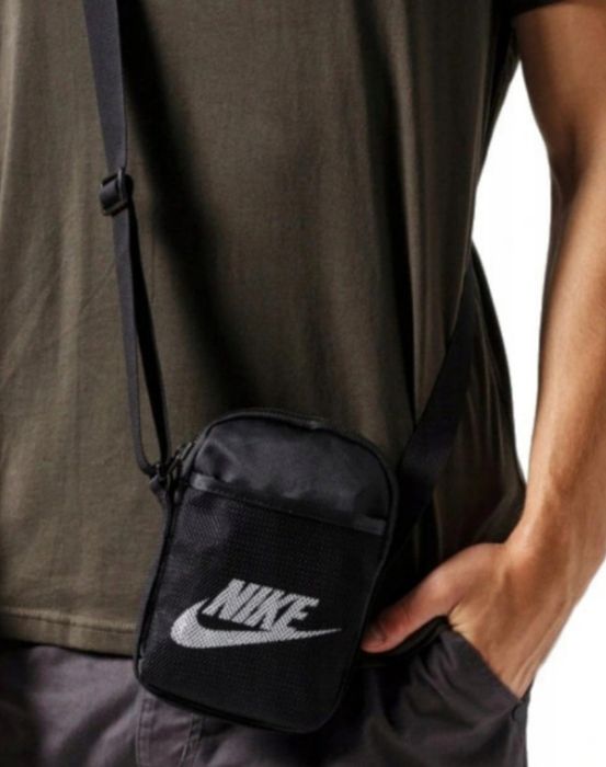 Nike saszetka ba5871 - 010 czarny DARMOWA DOSTAWA INPOST