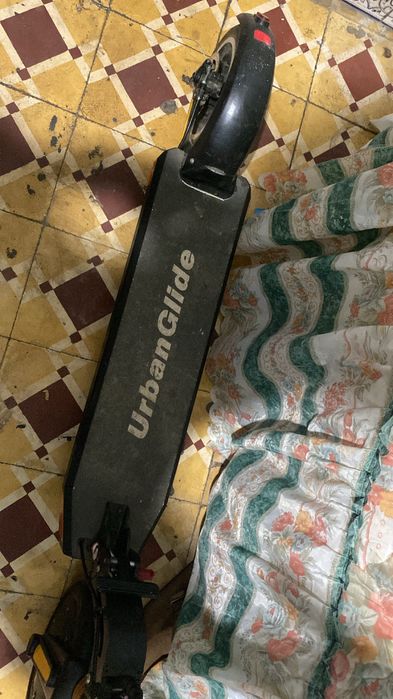 Trotinete Elétrica UrbanGlide 25 km/h