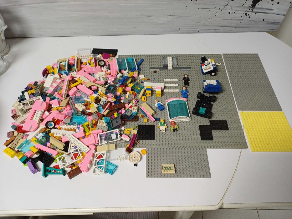 LEGO muitas peças Tem 1.375kg + 2 caixas