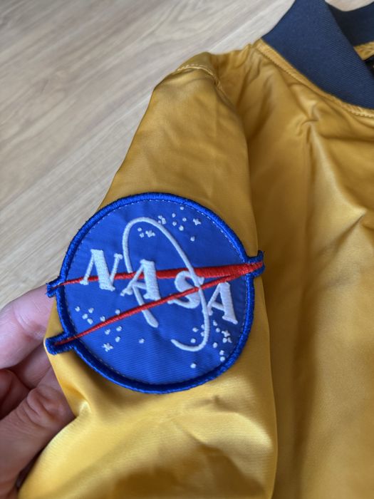 Куртка-бомбер Alpha Industries Nasa, розмір S