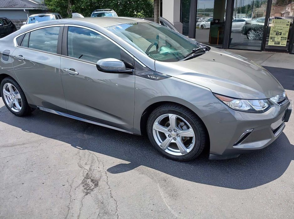 Chevrolet Volt Premier      2017