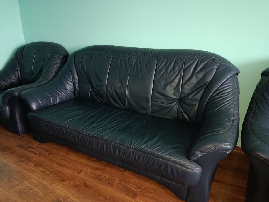 Продам шкіряний диван 3-ка,2-ка,1-ка.