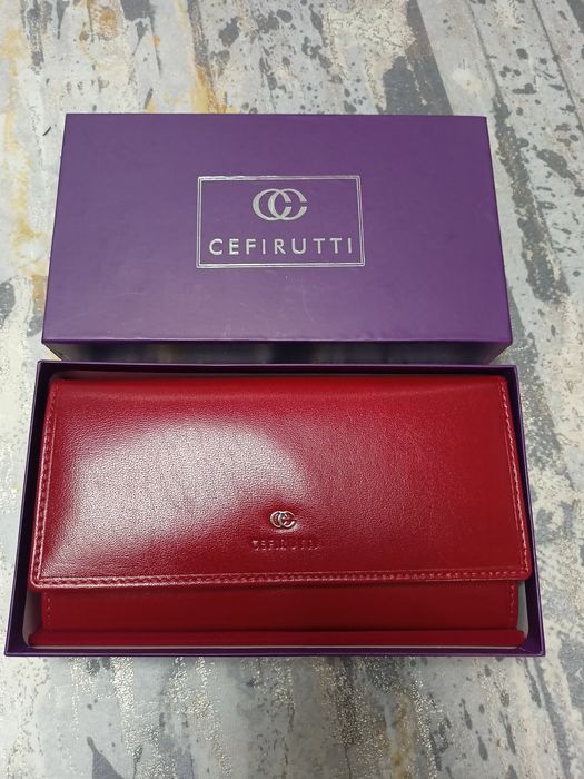 Portfel damski skórzany