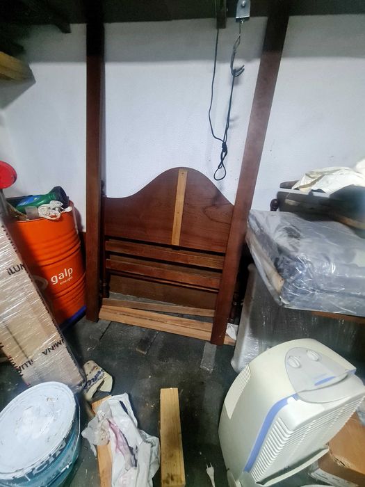 Cama madeira maciça