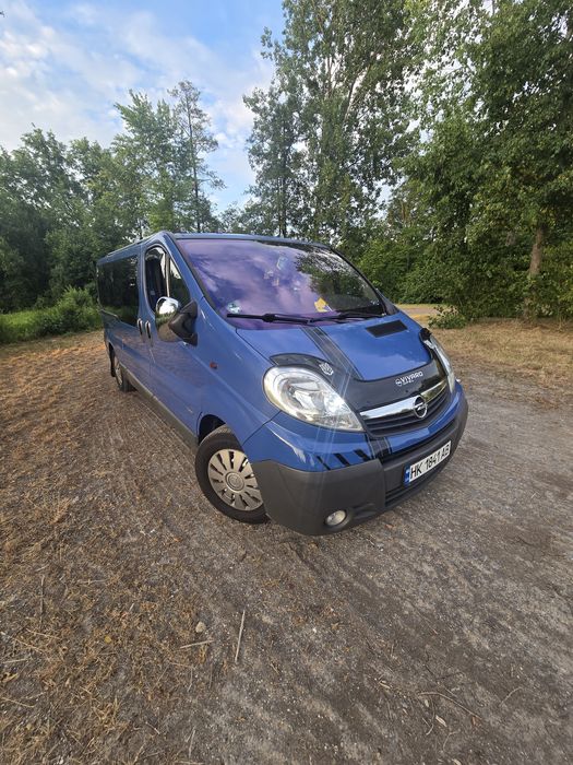 Продам Opel vivaro 2.5