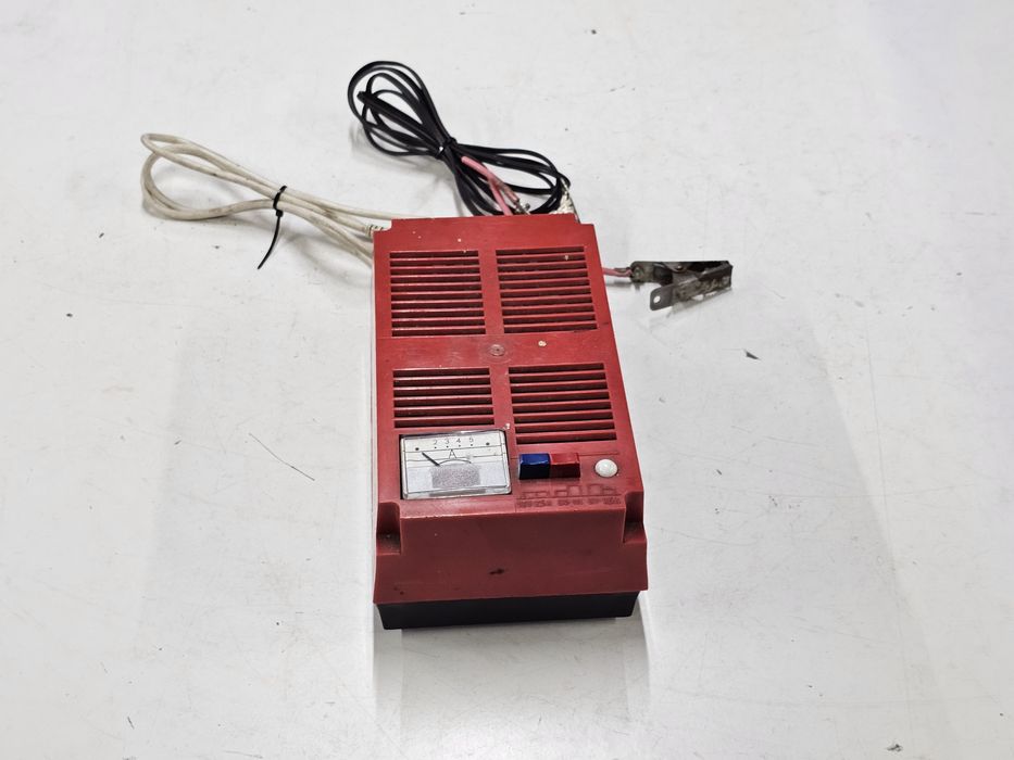 Prostownik 12V 2,5A 6V 1A 2,5A PRL stary unikat  eltron elektromet wsk