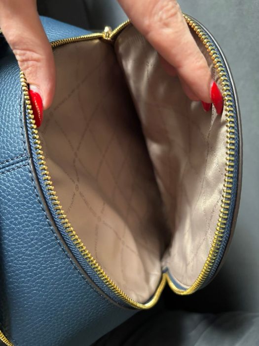 Plecak skórzany Michael Kors Rhea medium granatowy zlote logo