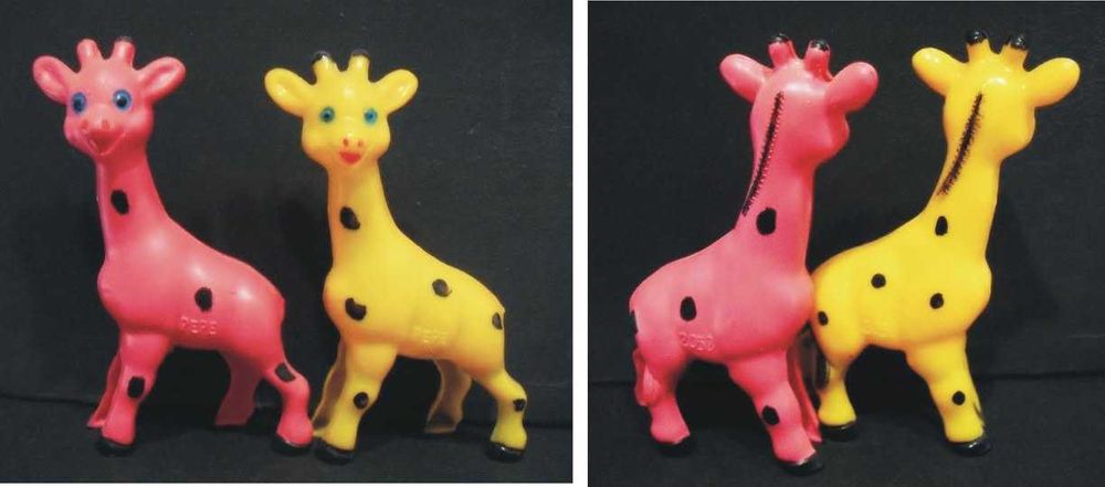 PEPE - 2 Girafas ( guiso )em plástico antigas ORIGINAIS
