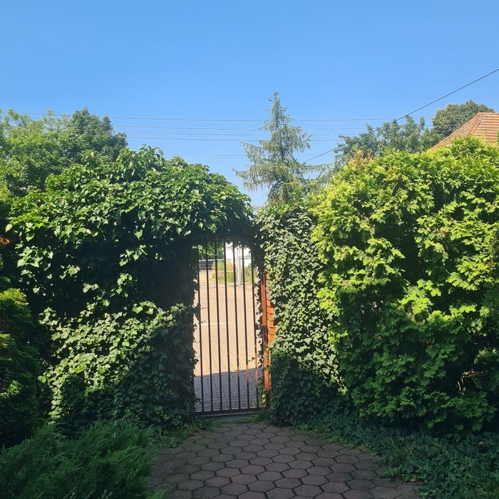 89 m² dla 4-5 osób | 4 pokoje (podana cena od osoby), balkony, garaż | Bronowice