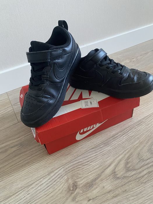 Продам  шкіряні кросівки Nike унісекс
