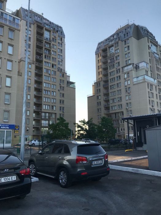 Продам 4х комнатную квартиру на Слобожанском