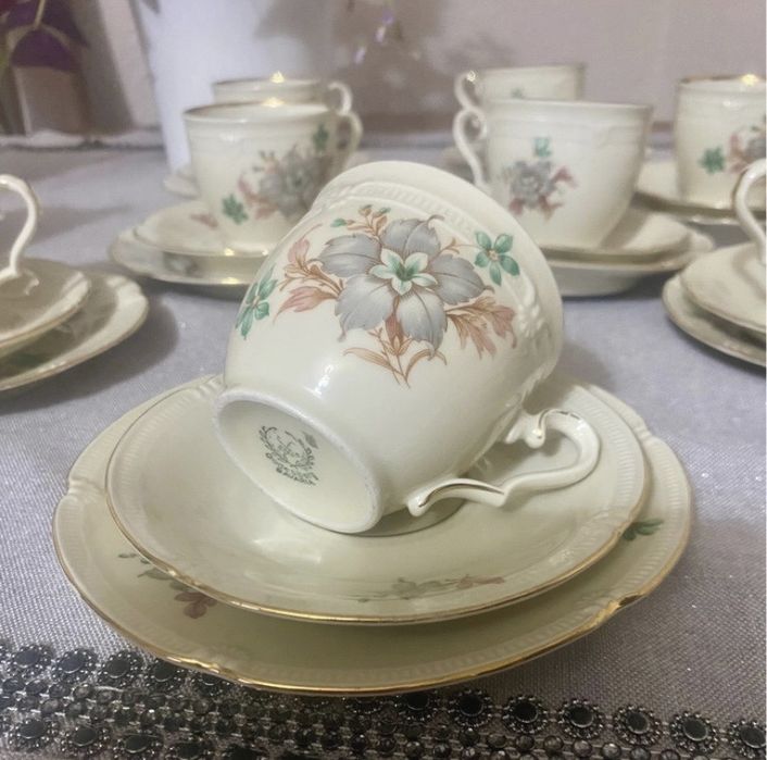 Serwis kawowy na 8 osob porcelanowy Bavaria