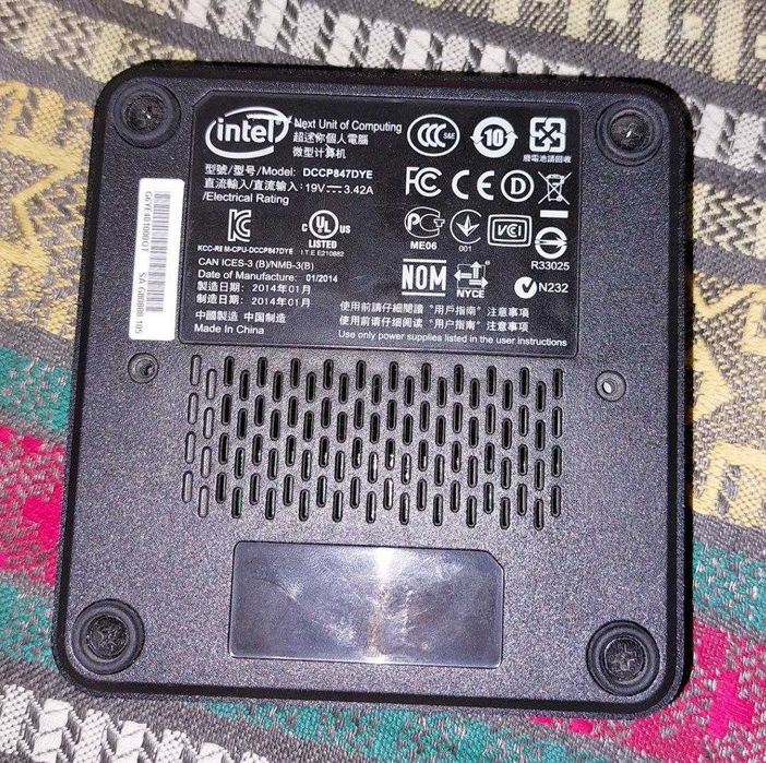 Неттоп Intel NUC DCP847SKE / Celeron 847 / 4 ГБ / Windows 10