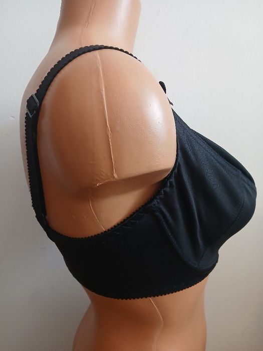 Biustonosz DD75 DD80