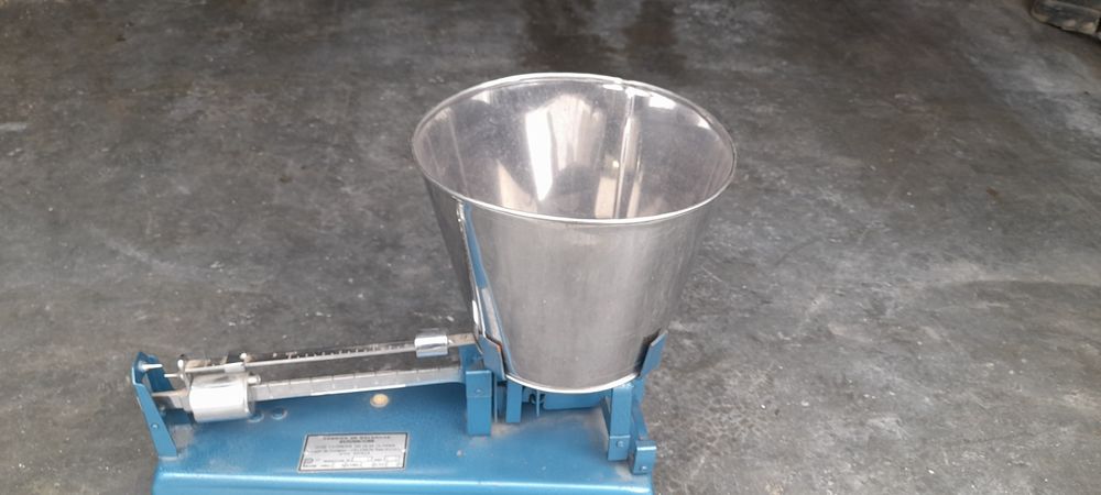 Balanca antiga nunca utilizada