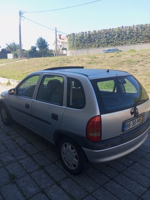 Opel corsa 1.0 12v
