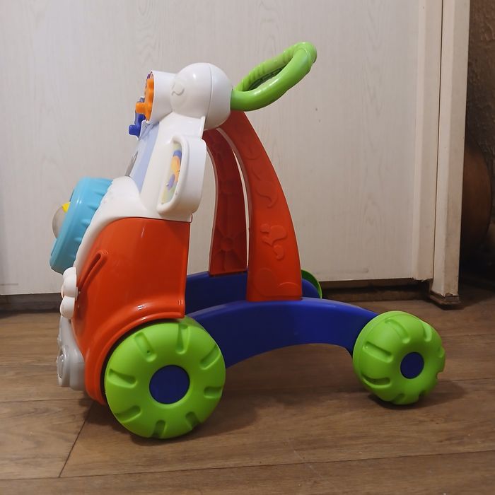 Продам ходунки игрушку Chicco Happy Hippy Walker.