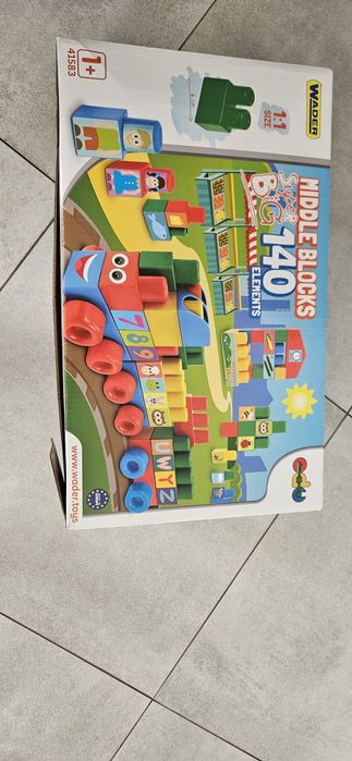 Nowe klocki wader 140 elementow