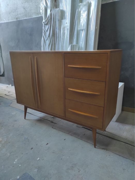 Móvel aparador gavetas