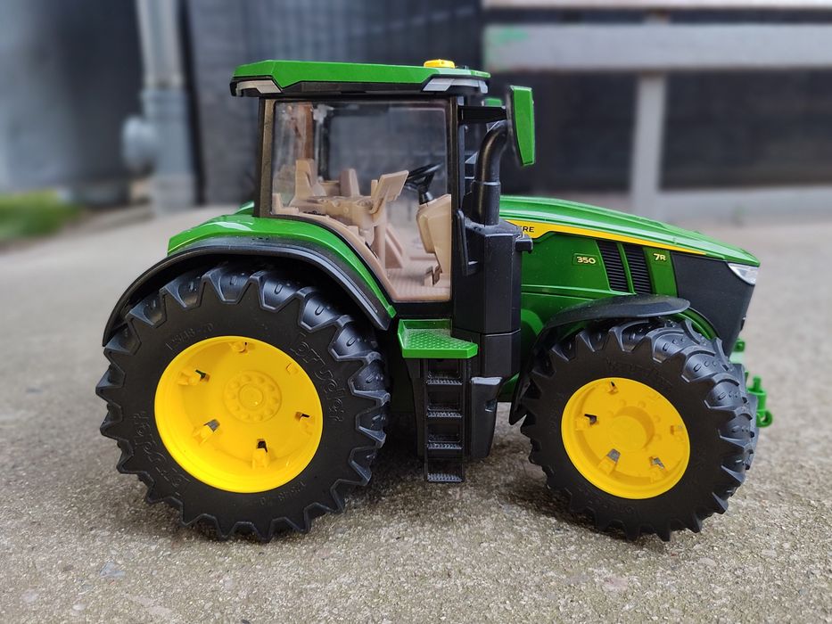 Bruder John Deere 7r 350 traktor ciągnik zabawka