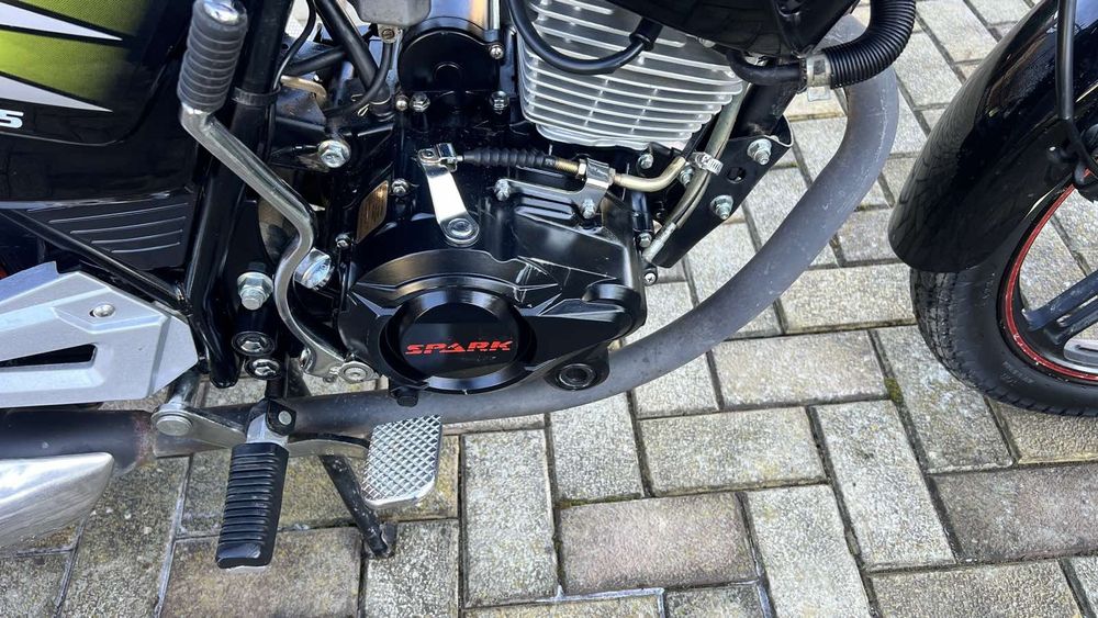 Продам мотоцикал у ідеальному стані  обєм 200 кубів.