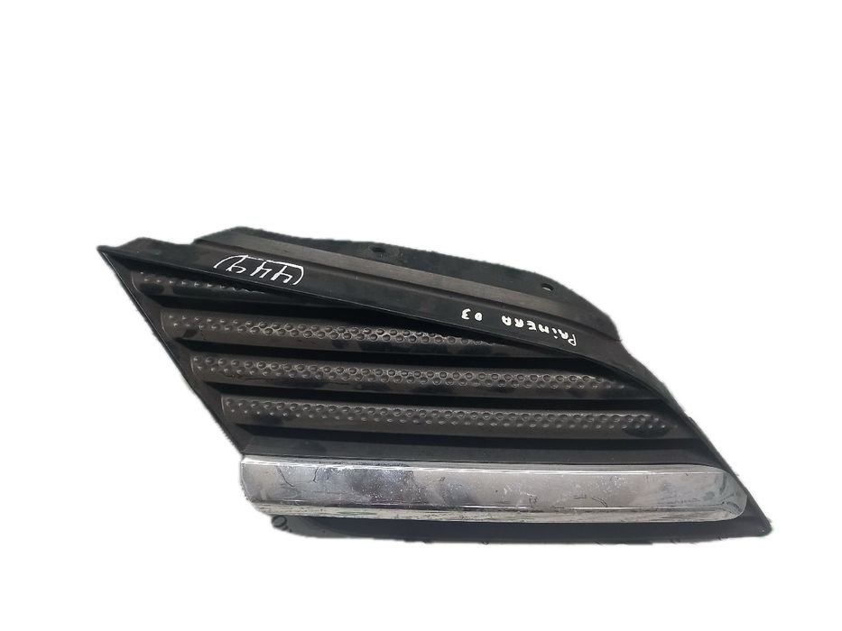 Grelha frente NISSAN Primera Sedan (P12)