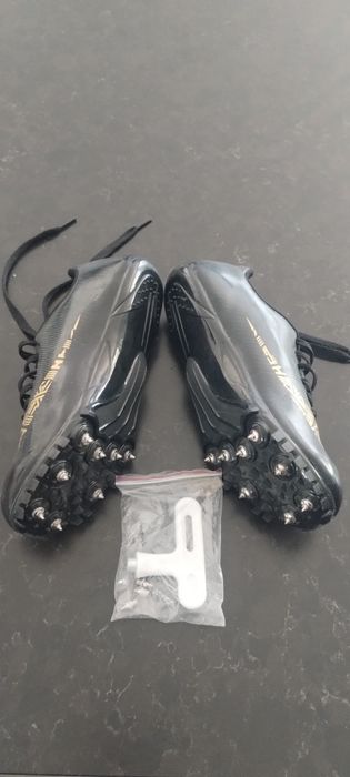 Sapatilhas de pista com bicos