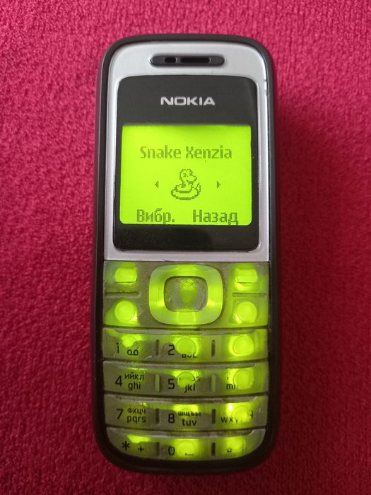Кнопочный телефон Nokia1200