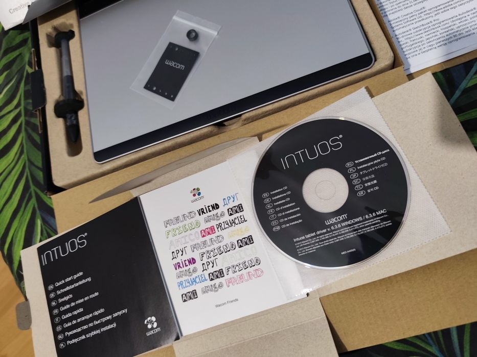 Tablet graficzny Wacom Intuos creative pen and touch tablet  CTH-680/s